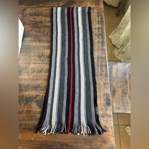 Fraas 100% wool scarf - Picture 2 of 4